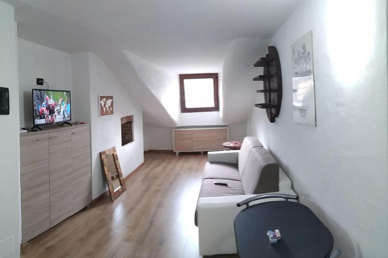Ferienwohnung Mansarda Al Valentino Turin Exterior foto